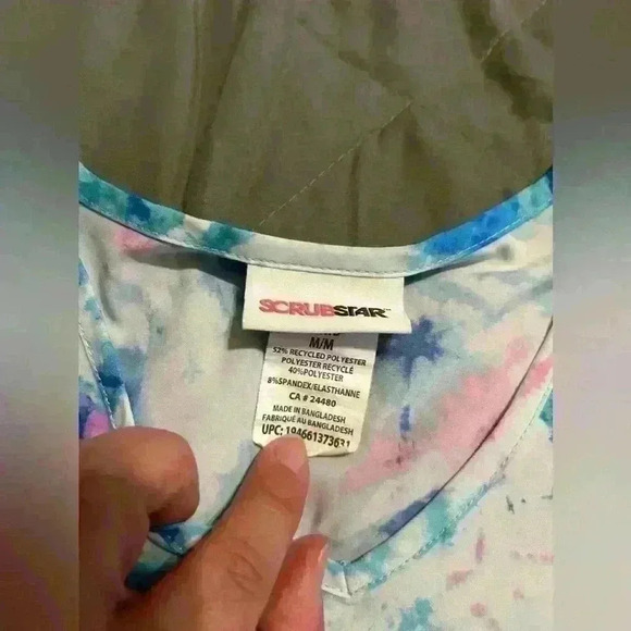 Tye dye scrub top by scrubstar pink and blue medium - Picture 4 of 4